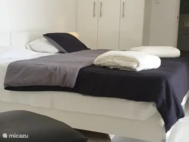 Appartement 'C' JAN THIEL TOUT COMPRIS !! | Curaçao, Banda Ariba (est), Jan Thiel - appartement chambre 1 avec placards hauts