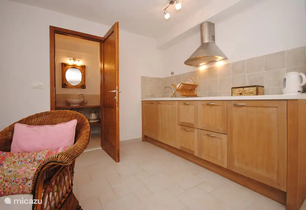 El konoba está totalmente equipado.