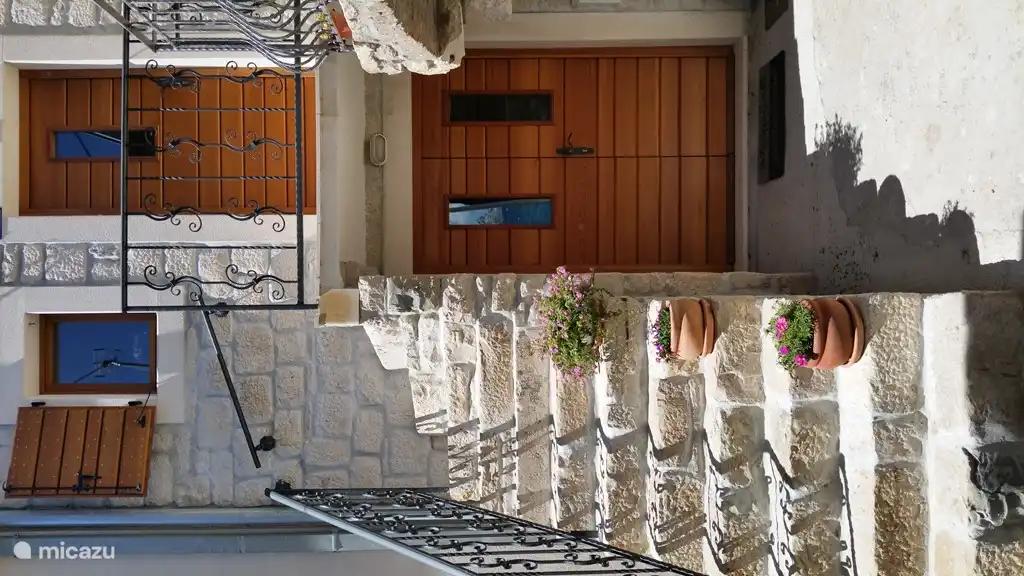 Vila Feniks, una casa característica (construida en 2015) con todas las comodidades modernas.