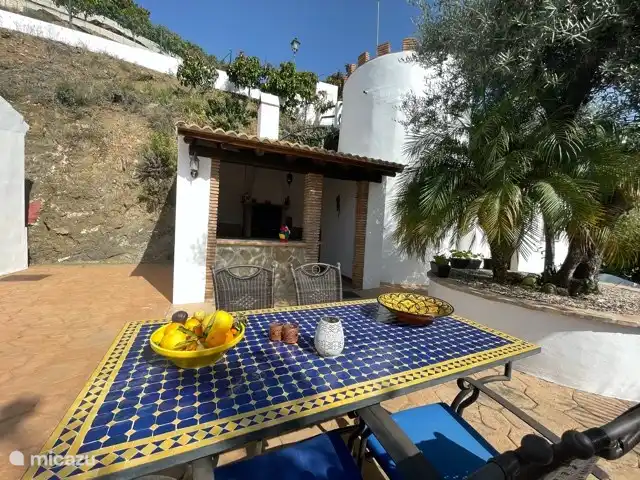 Casa Rosalía en España, Andalucía, Arenas - finca Cocina exterior con barbacoa