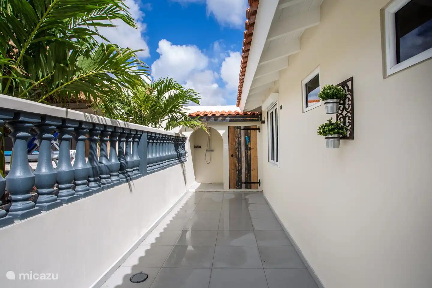 Outside Shower and toilet