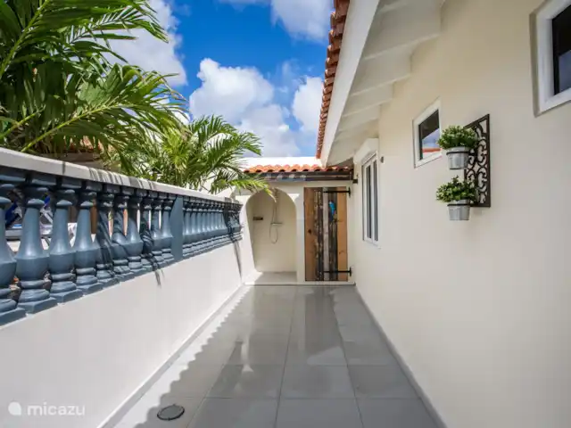 Villa Cas Mi dushi huren in Curaçao, Banda Ariba (oost), Jan Thiel - villa Buiten Douche en toilet