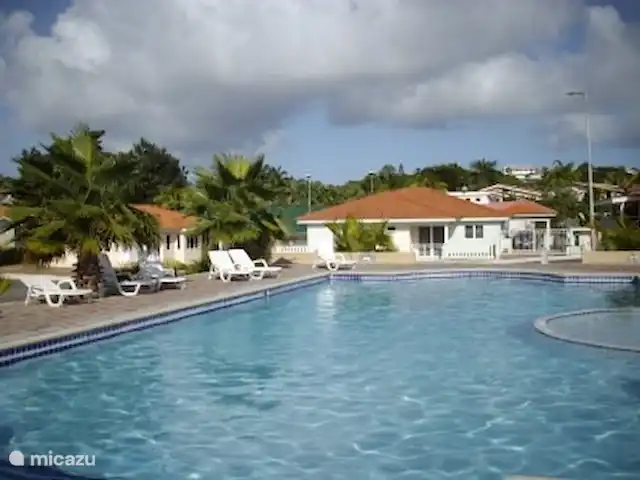 Villa Cas Mi dushi huren in Curaçao, Banda Ariba (oost), Jan Thiel - villa openbaar zwembad