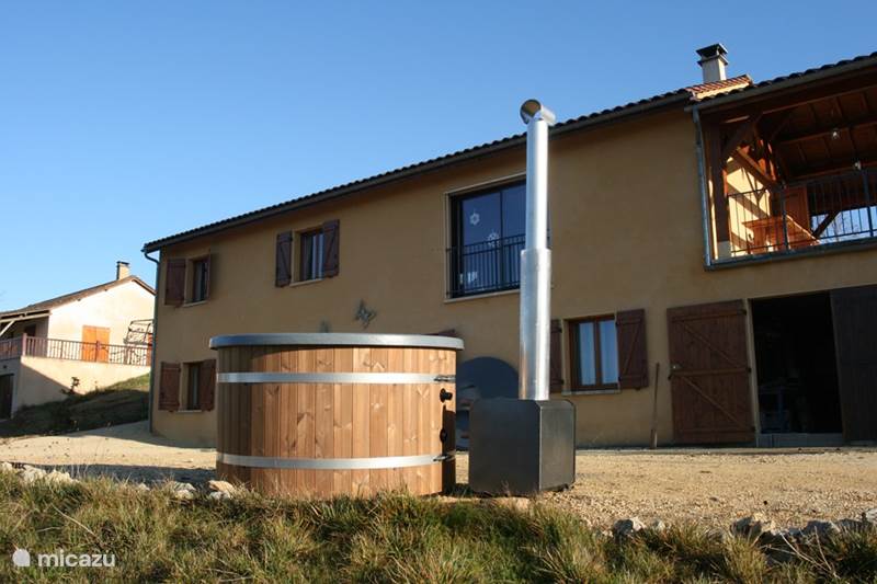 Vacation rental France, Dordogne, Marnac Holiday house Les cinq Papillons
