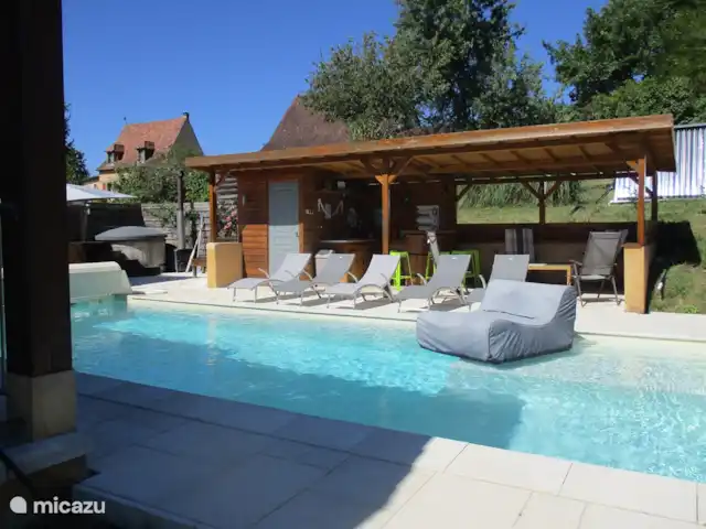 Les Cinq Papillons | France, Dordogne, Marnac - maison de vacances Maison de la piscine