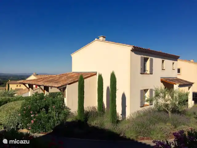 Location de Vacances France, Vaucluse, Saumane-de-Vaucluse, villa - Les Demeures du Luc Villa 308 Bienvenue dans notre maison de vacances en Provence