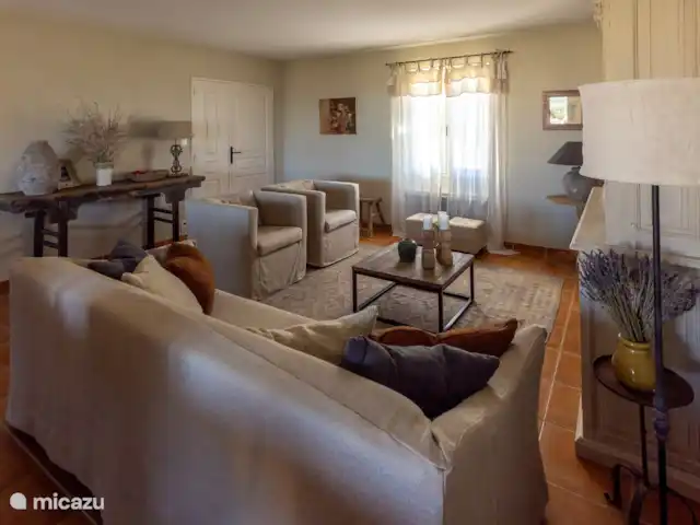 Location de Vacances France, Vaucluse, Saumane-de-Vaucluse, villa - Les Demeures du Luc Villa 308