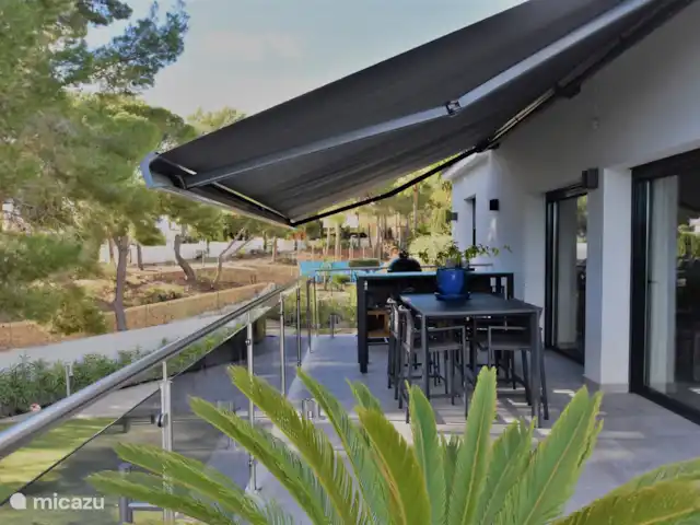 La Guinda del Pastel | Espagne, Costa Blanca, Benidorm - villa Parasol au-dessus de la salle à manger