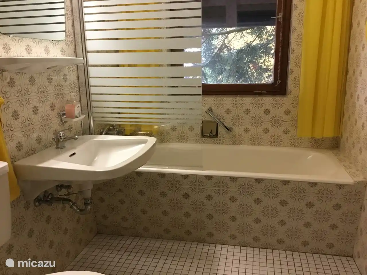 Salle de bain au 1er étage