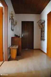 Couloir en entrant dans l'appartement