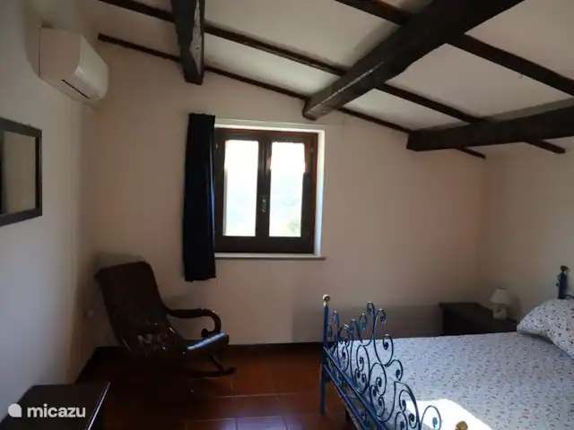 Villa Sabine | Italie, Le Latium, Castelnuovo di Farfa - villa Chambre 2 avec climatisation,
au premier étage