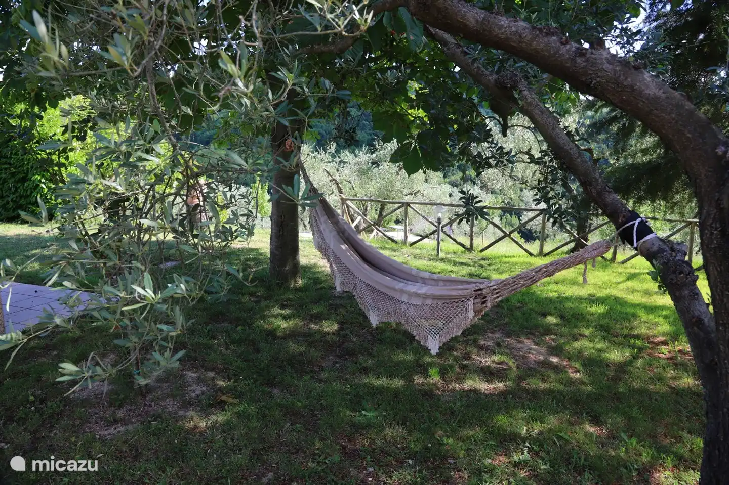 Plenty of shade even on hot days. Not only in the hammock, but also on the two covered terraces and under the various trees.