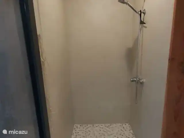 Location de Vacances France, Gard, Anduze, bungalow - Anduze Douche chambre principale