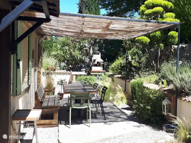 Location de Vacances France, Gard, Anduze, bungalow - Anduze Terrasse Est
