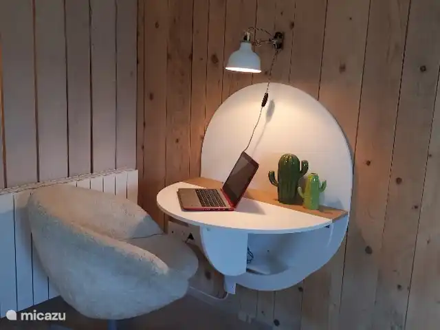 Location de Vacances France, Gard, Anduze, bungalow - Anduze coin salon avec connexion Internet à l’étage de la chambre