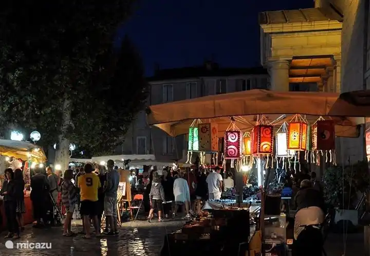 jeden Dienstag Nachtmarkt in Anduze