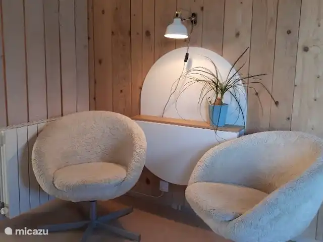 Location de Vacances France, Gard, Anduze, bungalow - Anduze Coin salon TV à l’étage de la chambre