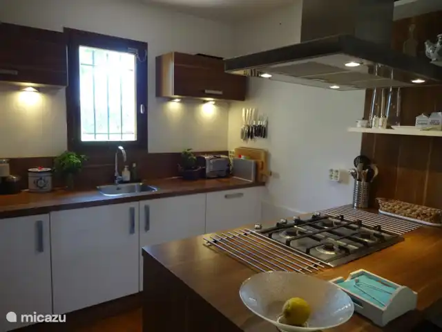 Villa les Roses | France, Var, Aups - villa Cuisine