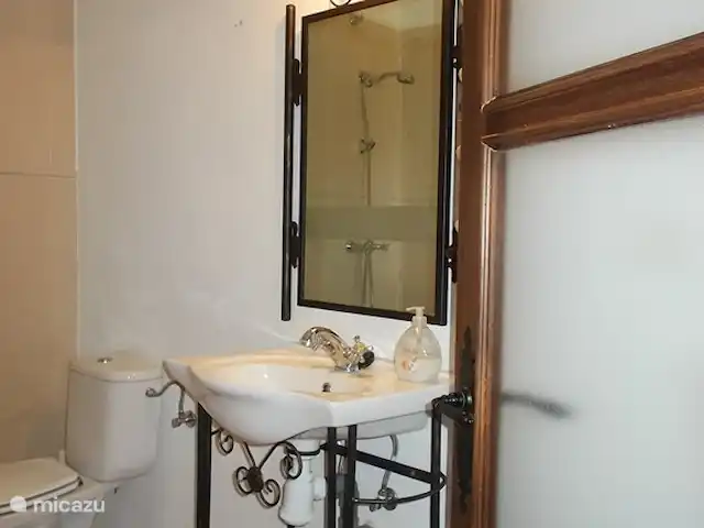 studio en España, Extremadura, Alcuéscar – Estudio Finca El Chorrillo baño