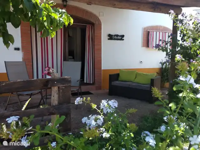 studio en España, Extremadura, Alcuéscar – Estudio Finca El Chorrillo Entrada