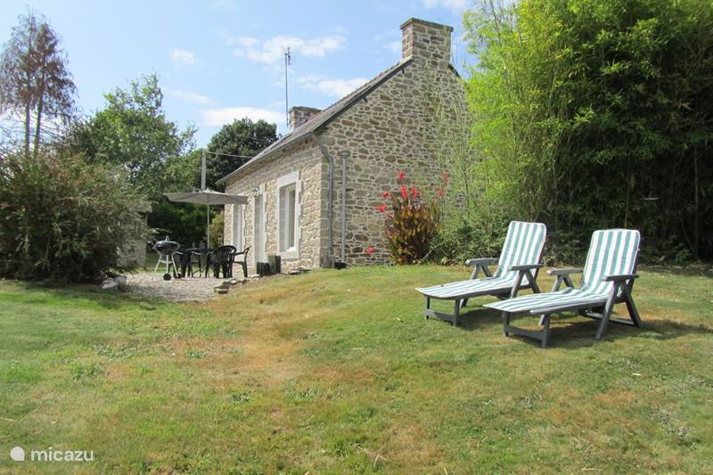 Vacation rental France, Côtes-d'Armor, Plounévez-Quintin Holiday house Gite Sant Venter
