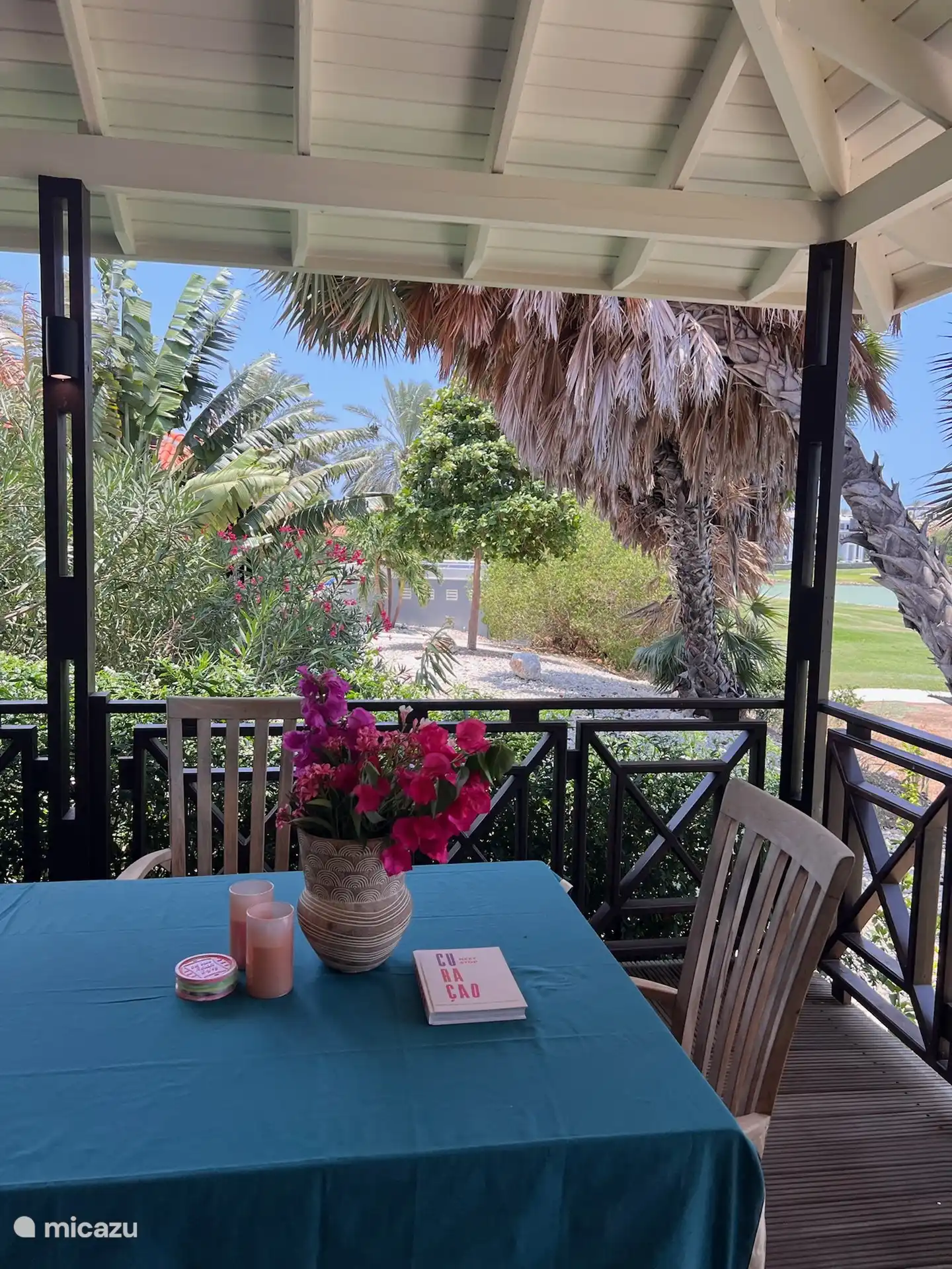 View from the dining table on the terrace....freedom!! 