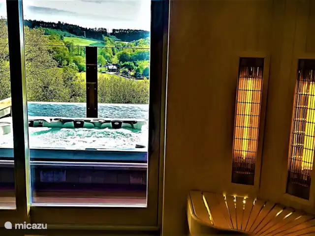 Wellness Chalet ROOS in Durbuy | Belgique, Ardennes, Bomal-sur-Ourthe - villa La piscine, le jacuzzi puis à l’intérieur jusqu’au « coin infrarouge »