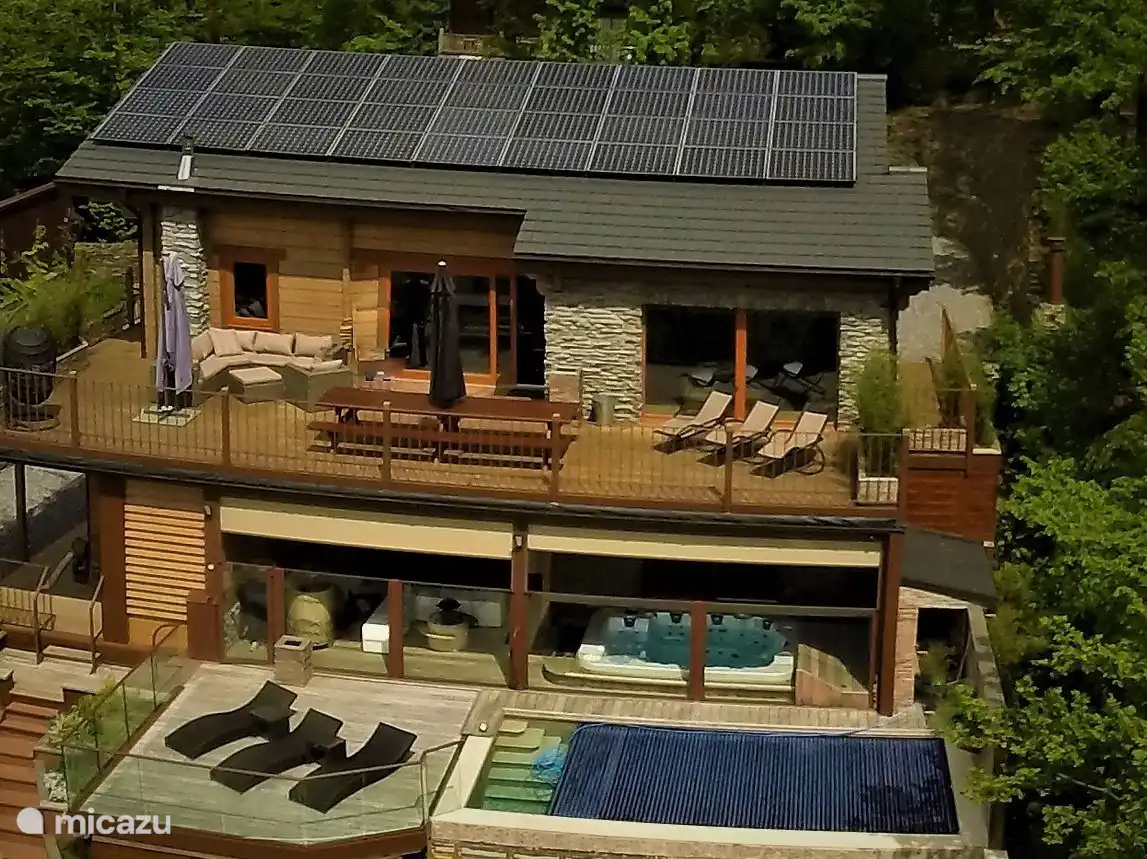 Das ganze Bild, alle Ebenen, viel Spaß!