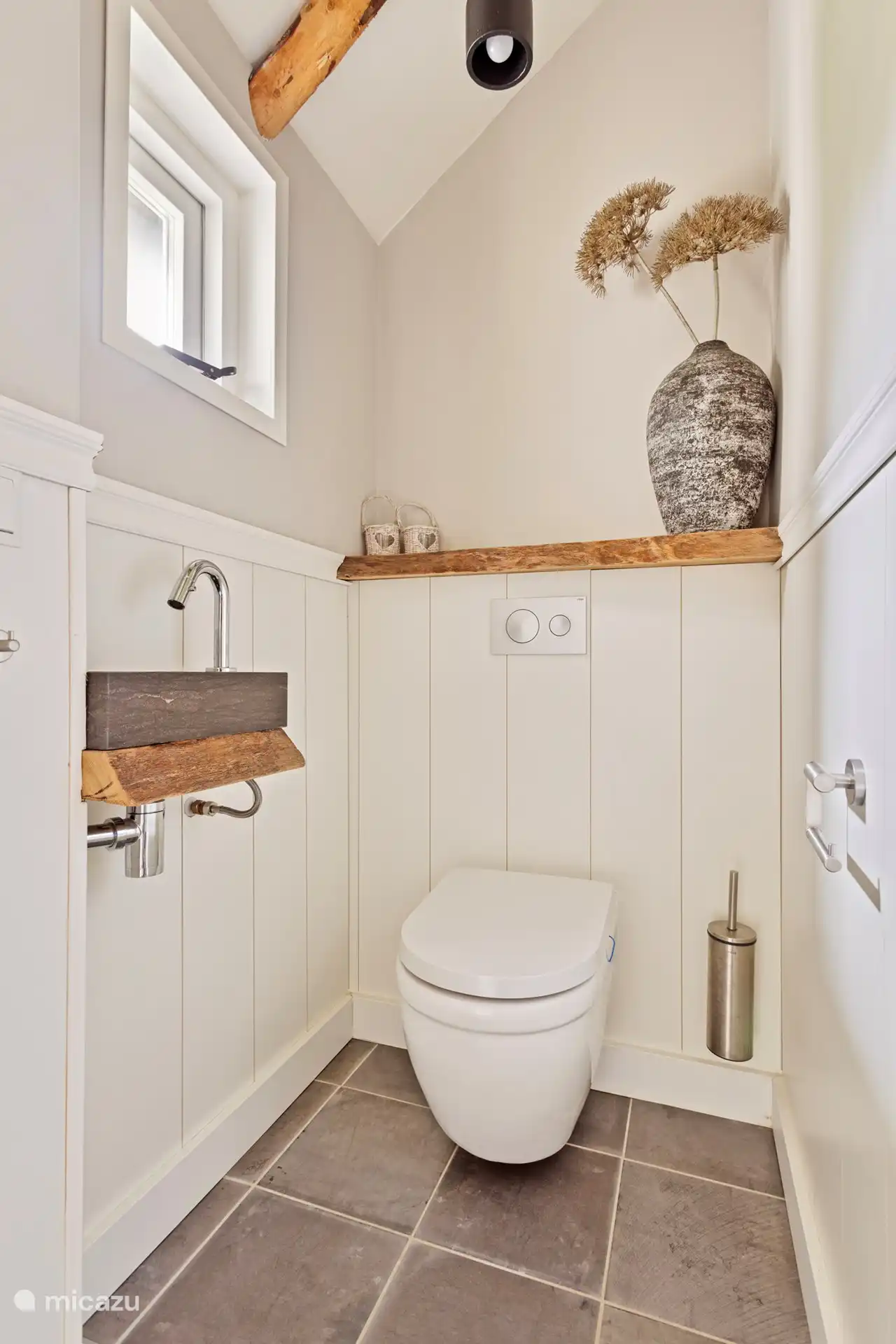 Segundo baño separado 