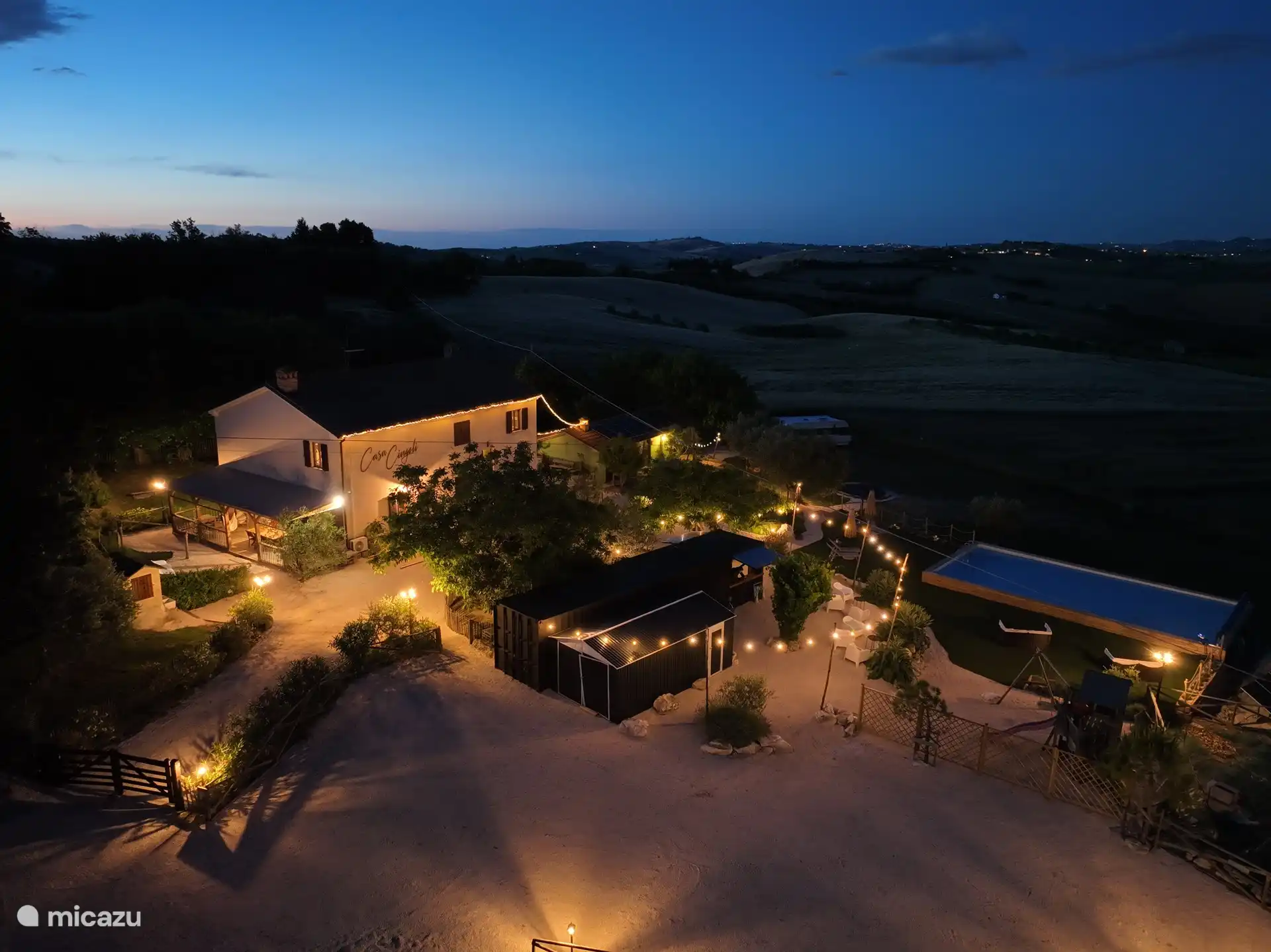 Nuestra casa de noche