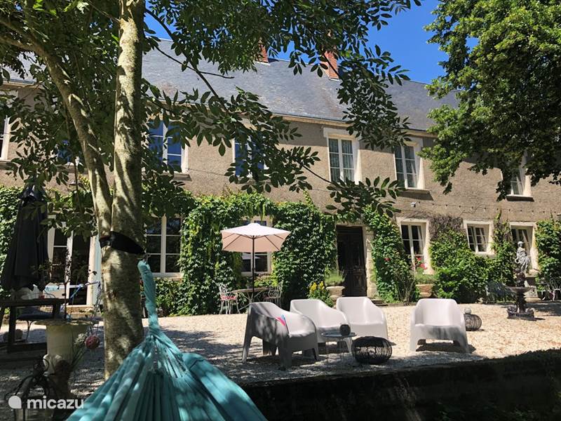 Maison de Vacances France, Nièvre, Alligny-Cosne Gîte / Cottage Domaine d'Alligny 'Joie de Vivre'