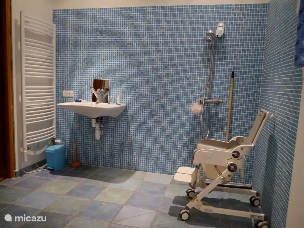 ba&#241;o 2 (apto para silla de ruedas)