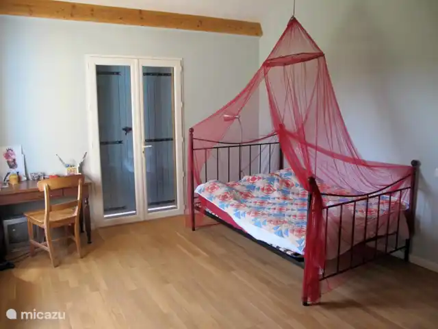 La Garussiere en Francia, Vaucluse, Les Cordiers - casa vacacional dormitorio 2