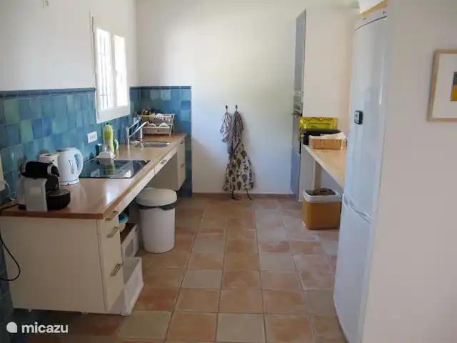 La Garussiere en Francia, Vaucluse, Les Cordiers - casa vacacional cocina