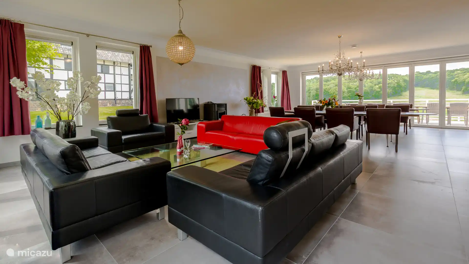 Woonkamer met uitzicht