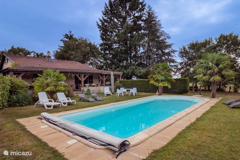 Vakantiehuis Frankrijk, Dordogne, Rouffignac Vakantiehuis Vakantiehuis met zwembad