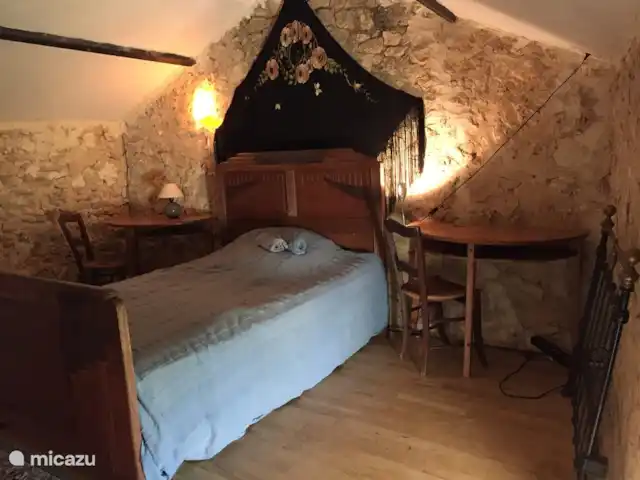 casa vacacional en Francia, Dordoña, Nontron – La pequeña casa Segundo dormitorio con dos camas