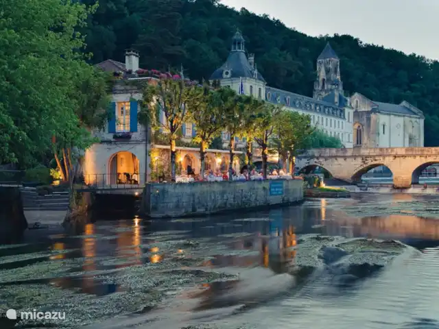 casa vacacional en Francia, Dordoña, Nontron – La pequeña casa Brantôme - Venecia de la Dordoña - con abadía y campanario