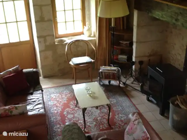 casa vacacional en Francia, Dordoña, Nontron – La pequeña casa Salón