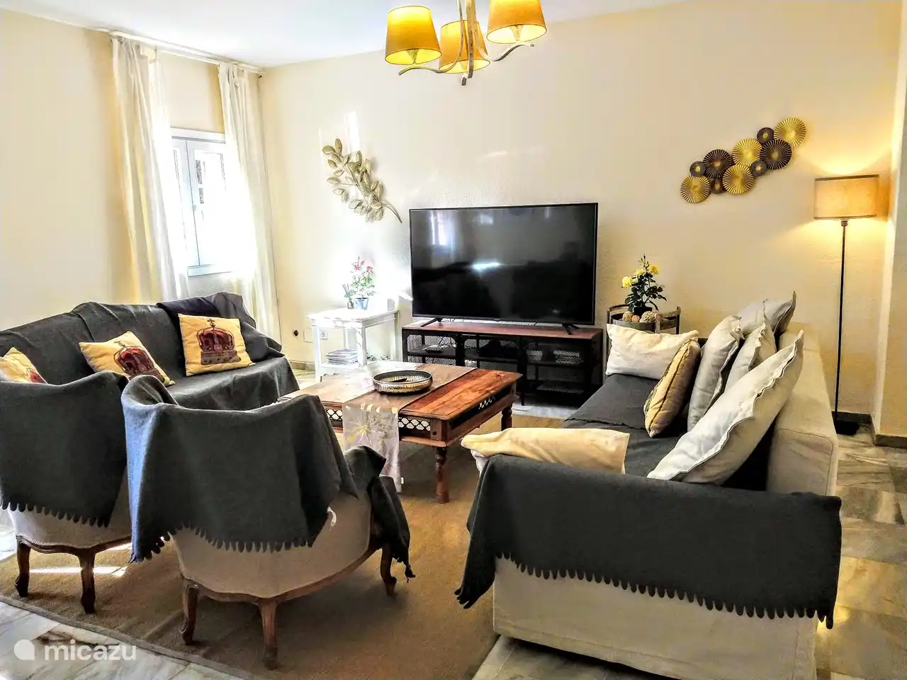 Téléviseur intelligent 65 + PlayStation + Netflix + Chromcast