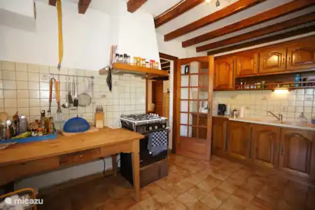 Vakantiehuis Frankrijk, Gers, Bascous bungalow Jouanlanne keuken