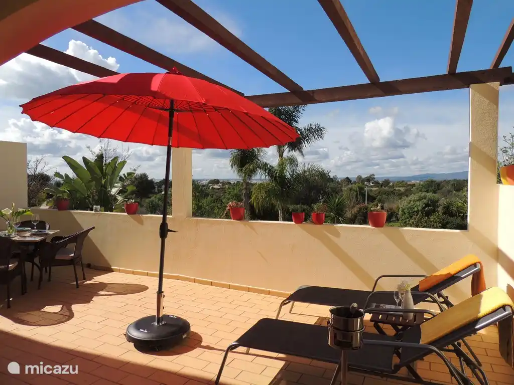 Auf der schönen großen Terrasse, alles ist möglich