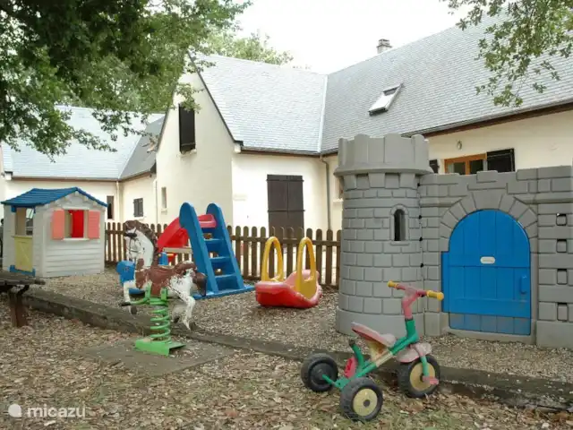 Location de Vacances France, Dordogne, Carlux, gîte / cottage - églantine Aire de jeux pour les moins de 6 ans