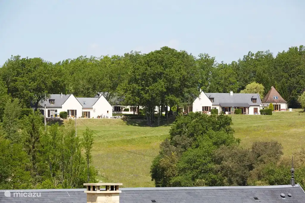 Les gites de carlux aus dem Dorf gesehen.