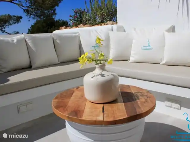 Location de Vacances Espagne, Ibiza, Cala Tarida, appartement - Bouddha blanc Corail Mars