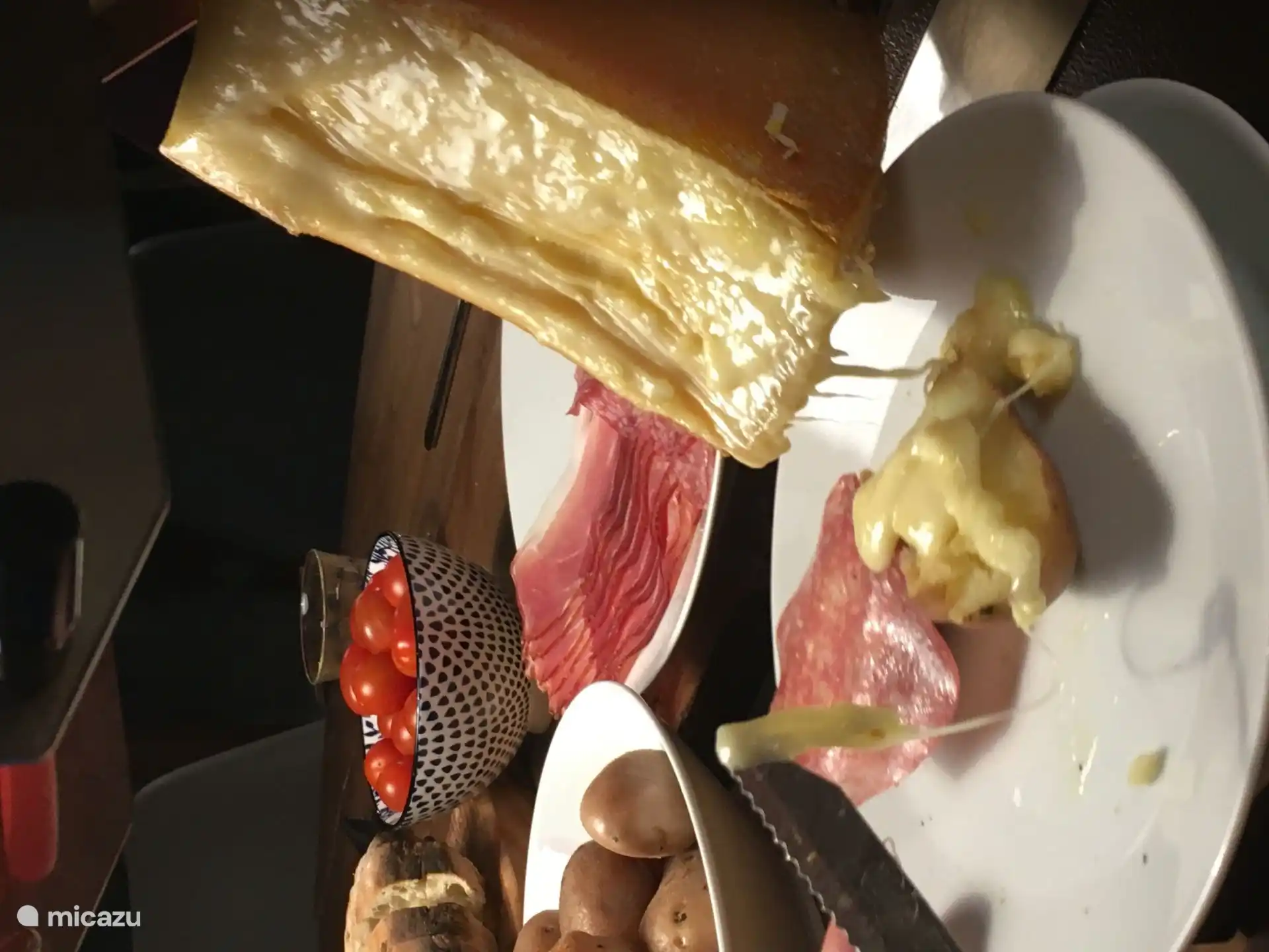 There is a raclette machine in the Chalet