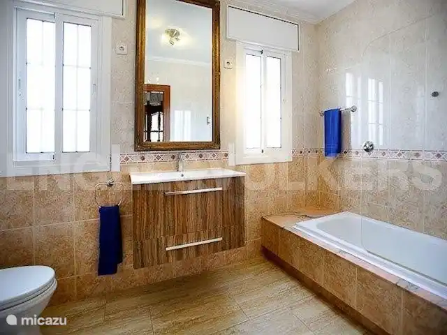Villa Sitges in Spain, Barcelona, Olivella - villa Bathroom