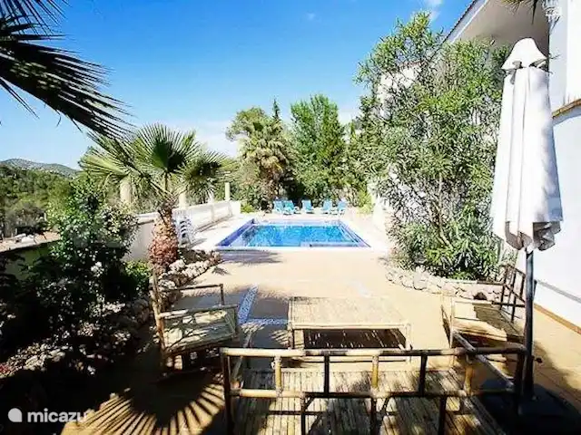 Villa Sitges in Spain, Barcelona, Olivella - villa pool and garden