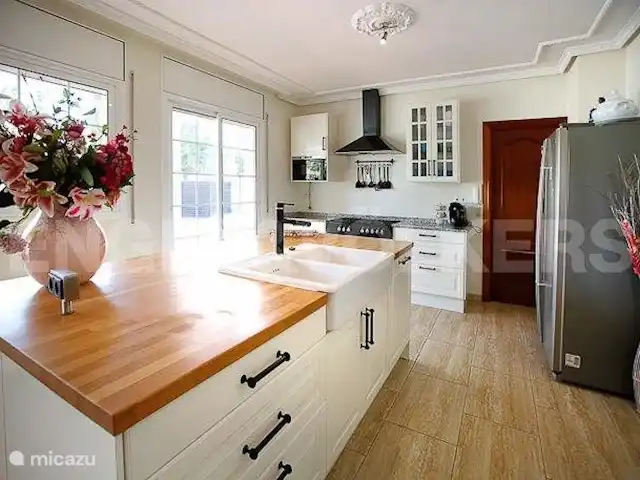 Villa Sitges in Spain, Barcelona, Olivella - villa kitchen