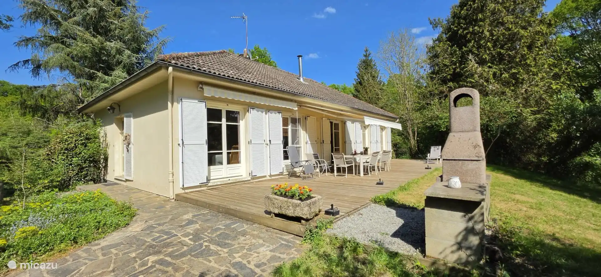 Cycling, France, Haute-Vienne, Bellac, villa Le Moulin Barret